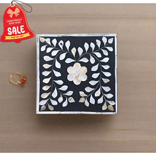 Black mother of pearl vintage personalized jewelry box for women